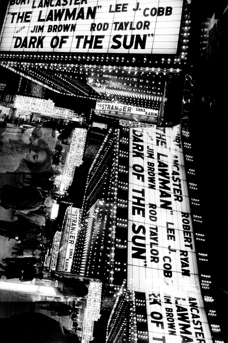 © Daido Moriyama Photo Foundation, courtesy of Akio Nagasawa Gallery