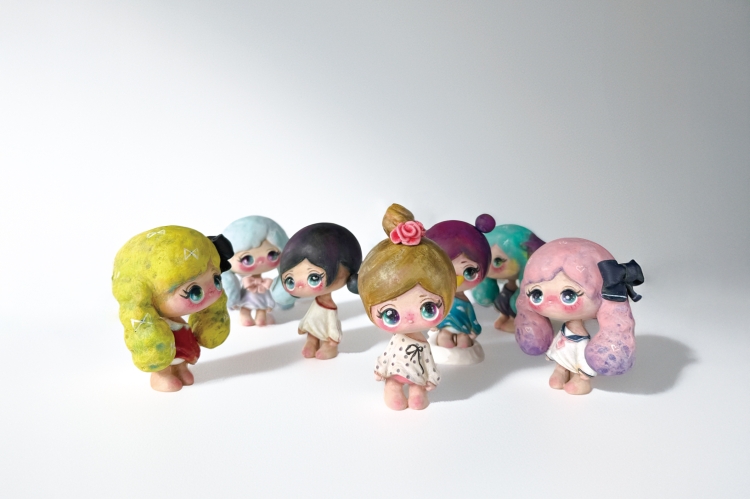 小林亜沙,memecoシリーズ 立体作品,2026,約9 x 12 x 7 cm,Polymer clay, resin, acrylic paint