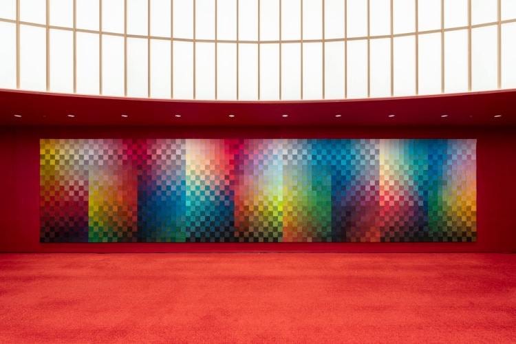 CUT: C/U/T_CC-CM_I、2025、綴織・綿・レーヨン、200x900cm 2025 年 大阪・関西万博 迎賓館（ダイニングルーム） 制作・協賛：川島織物セルコン、撮影：守屋友樹